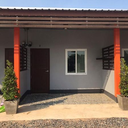 เอ็นพี เดอะปาย ห้องพักนครสวรรค์ Exteriör bild